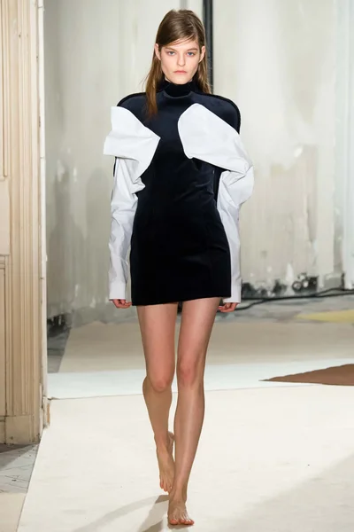 Look 31
